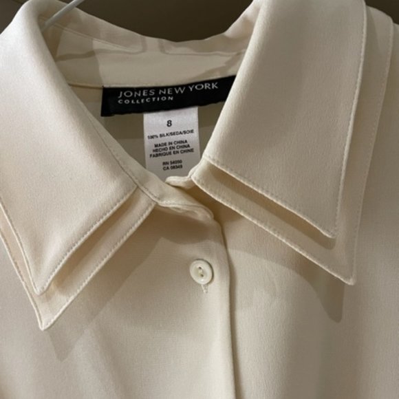 Jones New York Silk Blouse - Picture 6 of 10